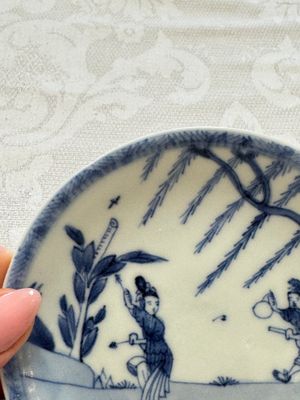 23 Chinese blue and white saucers with figural design, Yongzheng/Kangxi — photo 20