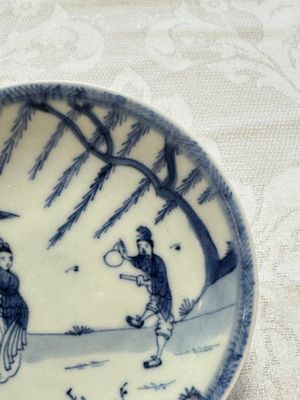 23 Chinese blue and white saucers with figural design, Yongzheng/Kangxi — photo 21