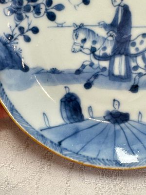 23 Chinese blue and white saucers with figural design, Yongzheng/Kangxi — photo 77