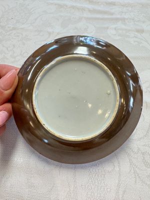 23 Chinese blue and white saucers with figural design, Yongzheng/Kangxi — photo 82