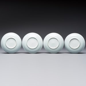 23 Chinese blue and white saucers with figural design, Yongzheng/Kangxi — photo 3