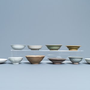 23 various Chinese monochrome and qingbai bowls, Song and later — 照片 12