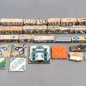 26 various tiles, border tiles and fragments, mainly Spain, incl. Toledo, 16th C. and later — 照片 2