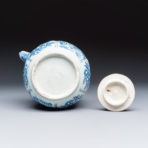 A Chinese blue and white 'Buddhist Lion' wine pot and cover — photo 7