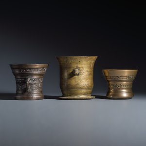 Three bronze mortars and two pestles — photo 5
