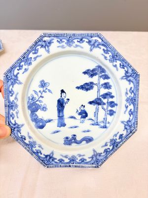 Six Chinese blue and white plates after a European silver model — photo 2