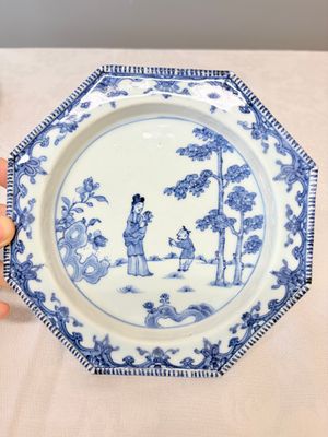 Six Chinese blue and white plates after a European silver model — photo 6