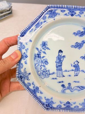 Six Chinese blue and white plates after a European silver model — photo 16