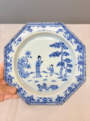 Six Chinese blue and white plates after a European silver model — photo 21