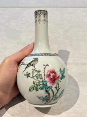 31 Chinese famille rose vases, Qianlong and Jingdezhen marks, 20th C. — 照片 122