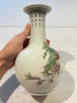 31 Chinese famille rose vases, Qianlong and Jingdezhen marks, 20th C. — 照片 16