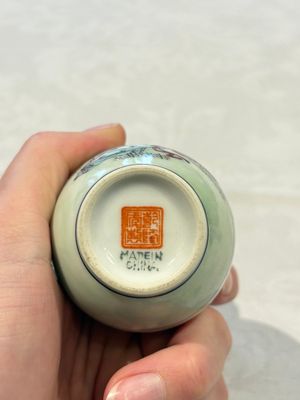 31 Chinese famille rose vases, Qianlong and Jingdezhen marks, 20th C. — 照片 175