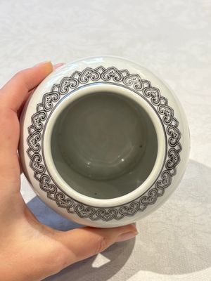 31 Chinese famille rose vases, Qianlong and Jingdezhen marks, 20th C. — 照片 181