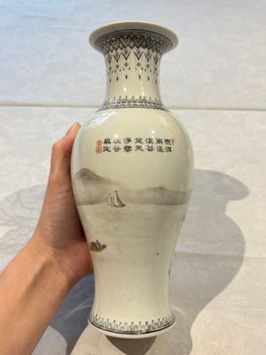 31 Chinese famille rose vases, Qianlong and Jingdezhen marks, 20th C. — 照片 9
