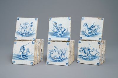 35 carreaux en faïence de Delft en bleu et blanc à décor de monstres marins et de navires, Gand, 17ème
