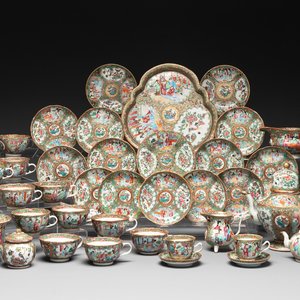 38 Chinese Canton famille rose wares, 19th C. — photo 1