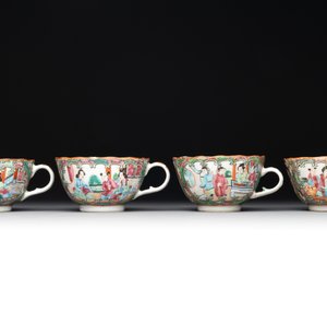 38 Chinese Canton famille rose wares, 19th C. — photo 32