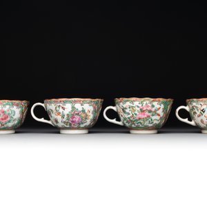 38 Chinese Canton famille rose wares, 19th C. — photo 33
