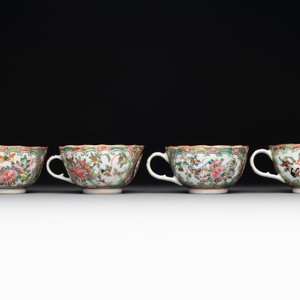 38 Chinese Canton famille rose wares, 19th C. — photo 41