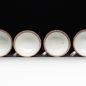 38 Chinese Canton famille rose wares, 19th C. — photo 42