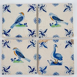 4 carreaux de Delft polychromes aux oiseaux, début du 17ème — photo 1