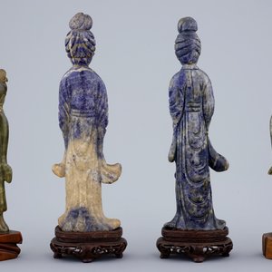 4 Chinese Guanyin figures in lapis lazuli and nephrite jade, 19/20th C. — photo 4