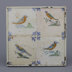4 ingekaderde polychrome Delftse tegels met vogels, 17e eeuw — foto 1