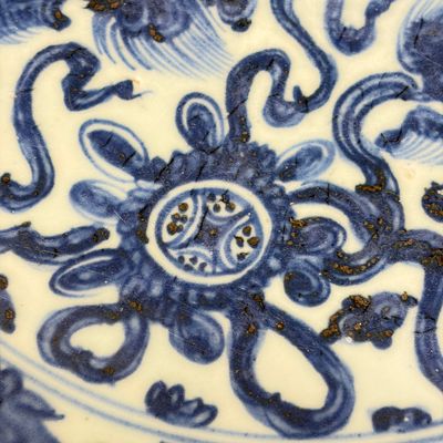 A Chinese blue and white 'Buddhist Lions' dish — photo 13