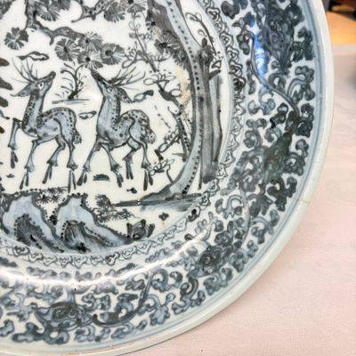 A Chinese blue and white 'Deer' dish — photo 4