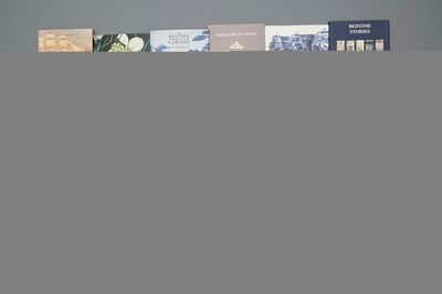 47 livres, la plupart sur les porcelaines de Chine, incl. catalogues d'épaves, du Rijksmuseum, etc.