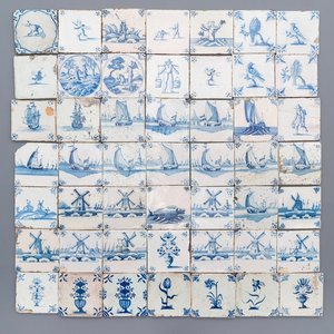 49 blauwwitte Delftse tegels met diverse decors, 17/18e eeuw — foto 1