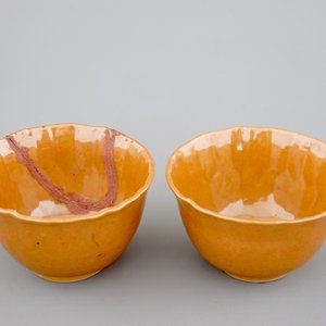 5 Chinese brown-glazed cafe au lait type cups and saucers, 18/19th C. — photo 2