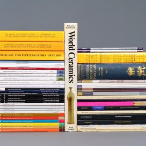 52 livres, magazines et catalogues de ventes conernant les céramiques européennes — photo 1