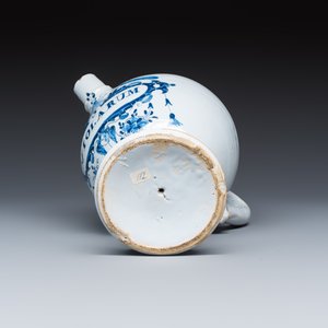 A blue and white Dutch Delft wet drug or syrup jar inscribed 'S VIOLARUM' — photo 7