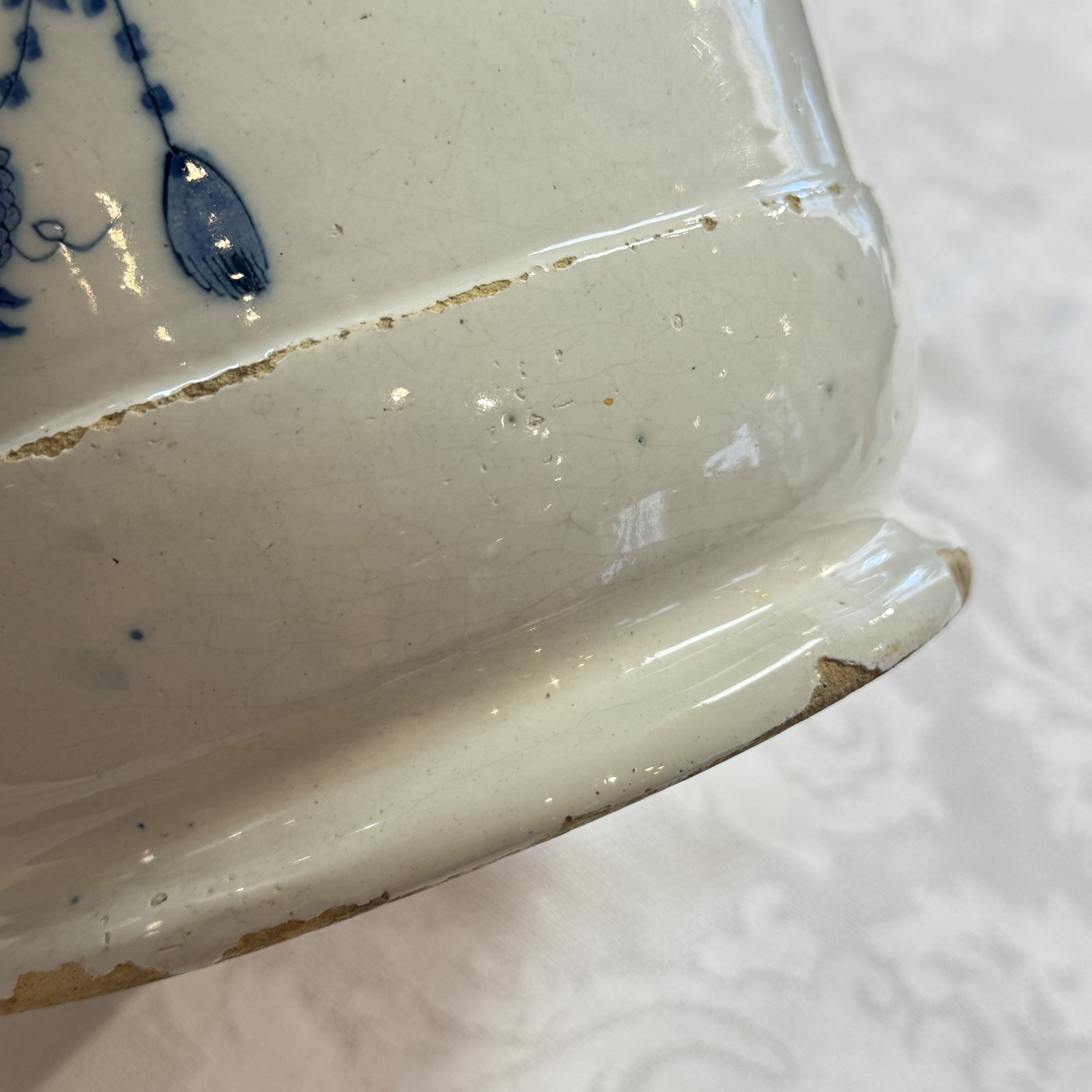A large blue and white Dutch Delft albarello inscribed 'MEL ALBUM' — photo 12