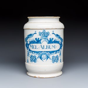 A large blue and white Dutch Delft albarello inscribed 'MEL ALBUM' — photo 2