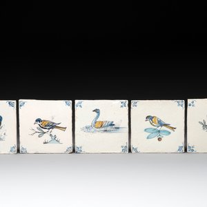 9 polychrome Dutch Delft 'bird' and 'swan' tiles, 17th C. — photo 2