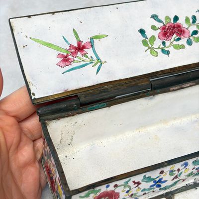A Chinese Canton enamel rectangular writing desk set — photo 6