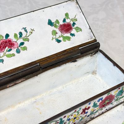 A Chinese Canton enamel rectangular writing desk set — photo 7