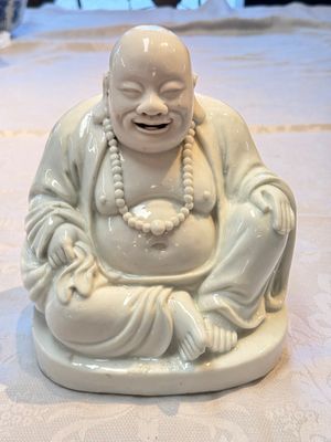 A Chinese Dehua blanc de Chine Milefo Buddha — photo 1