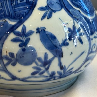 A Chinese blue and white 'Bird among Flowering Branches' bottle vase — photo 4