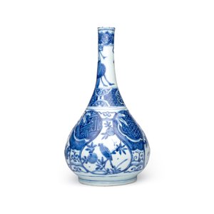 A Chinese blue and white 'Bird among Flowering Branches' bottle vase — photo 1