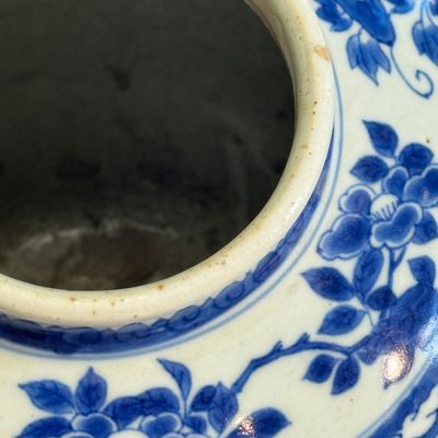 A Chinese blue and white 'Birds Among Flowers' vase — photo 16