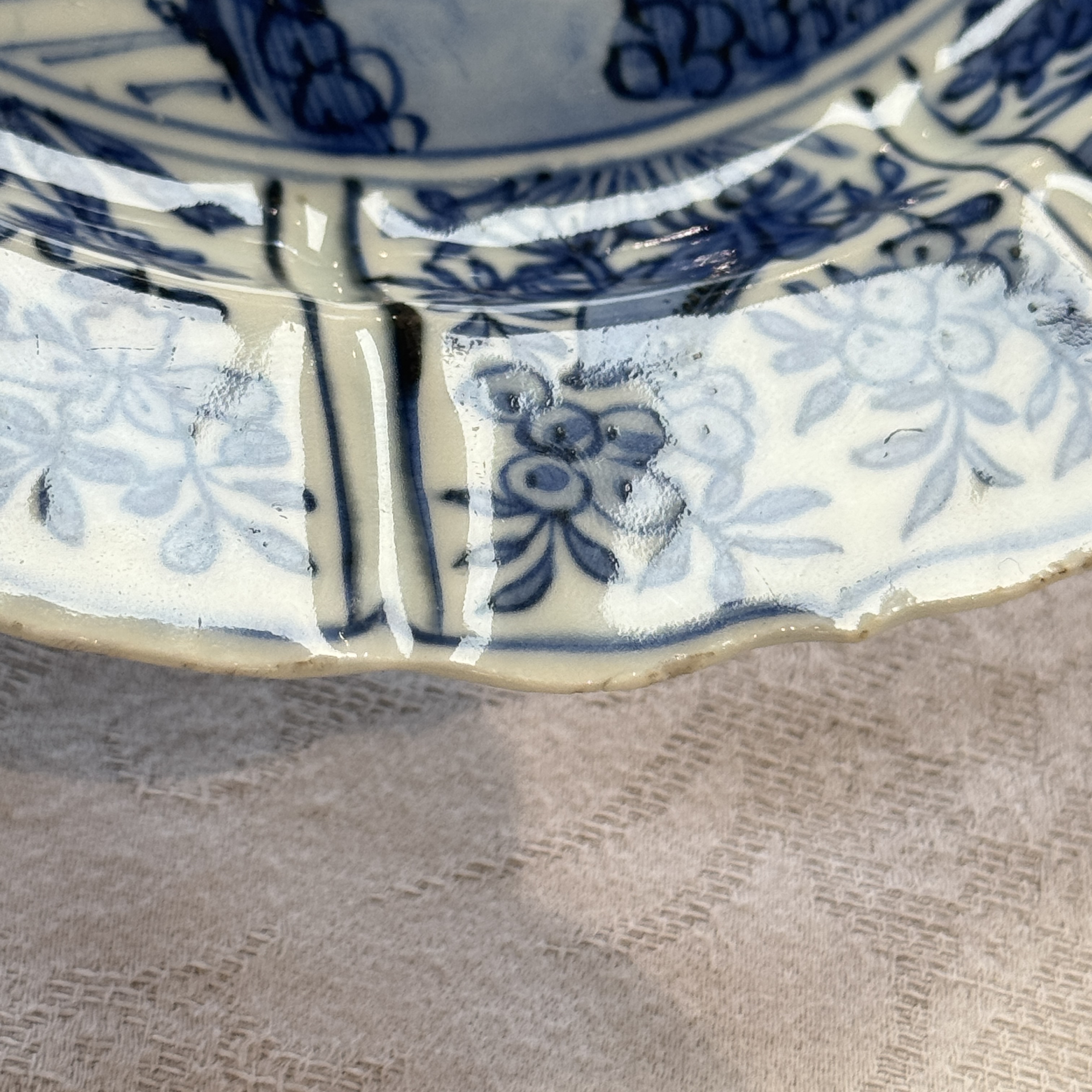 A Chinese blue and white 'Birds Beside the Water' plate — foto 19