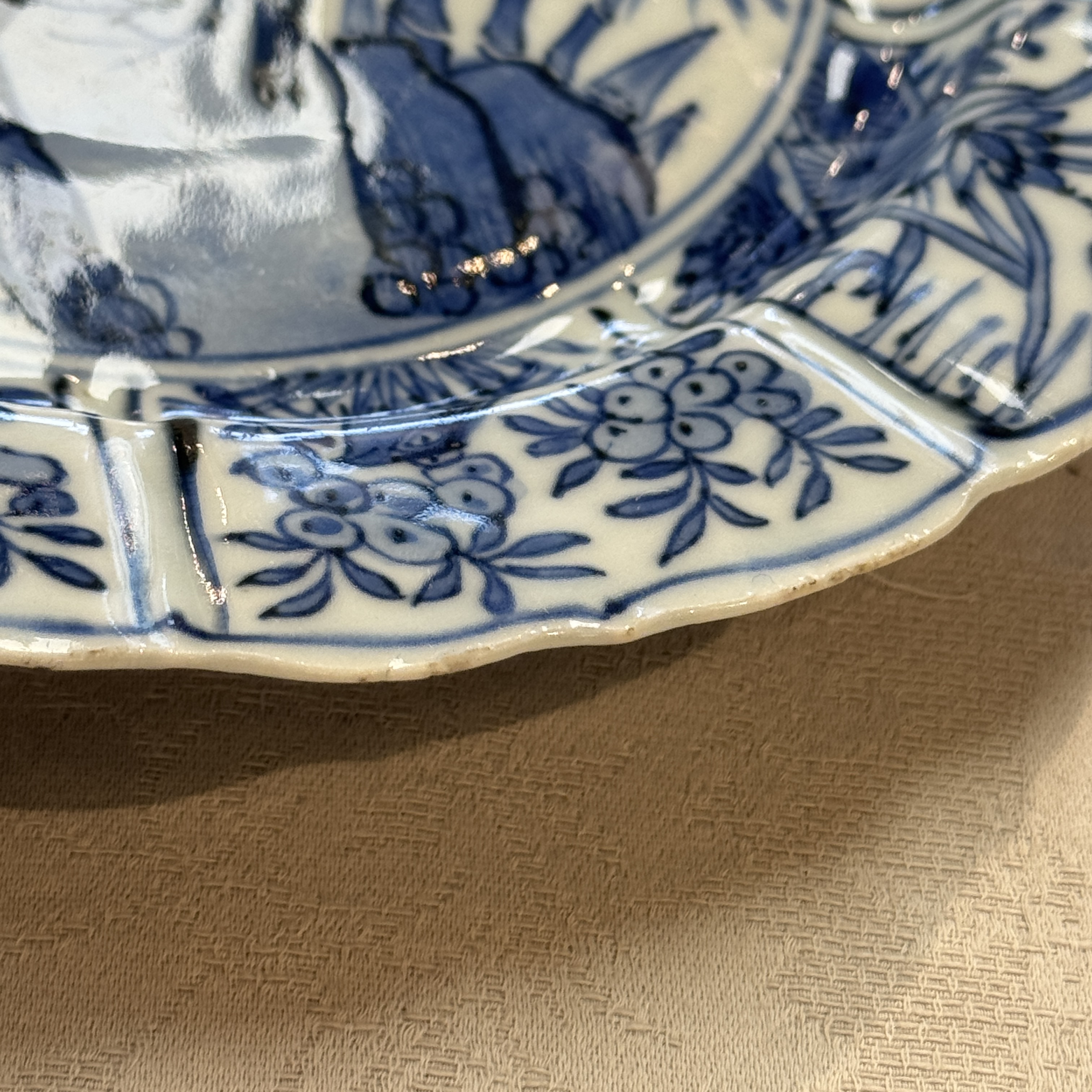 A Chinese blue and white 'Birds Beside the Water' plate — foto 20