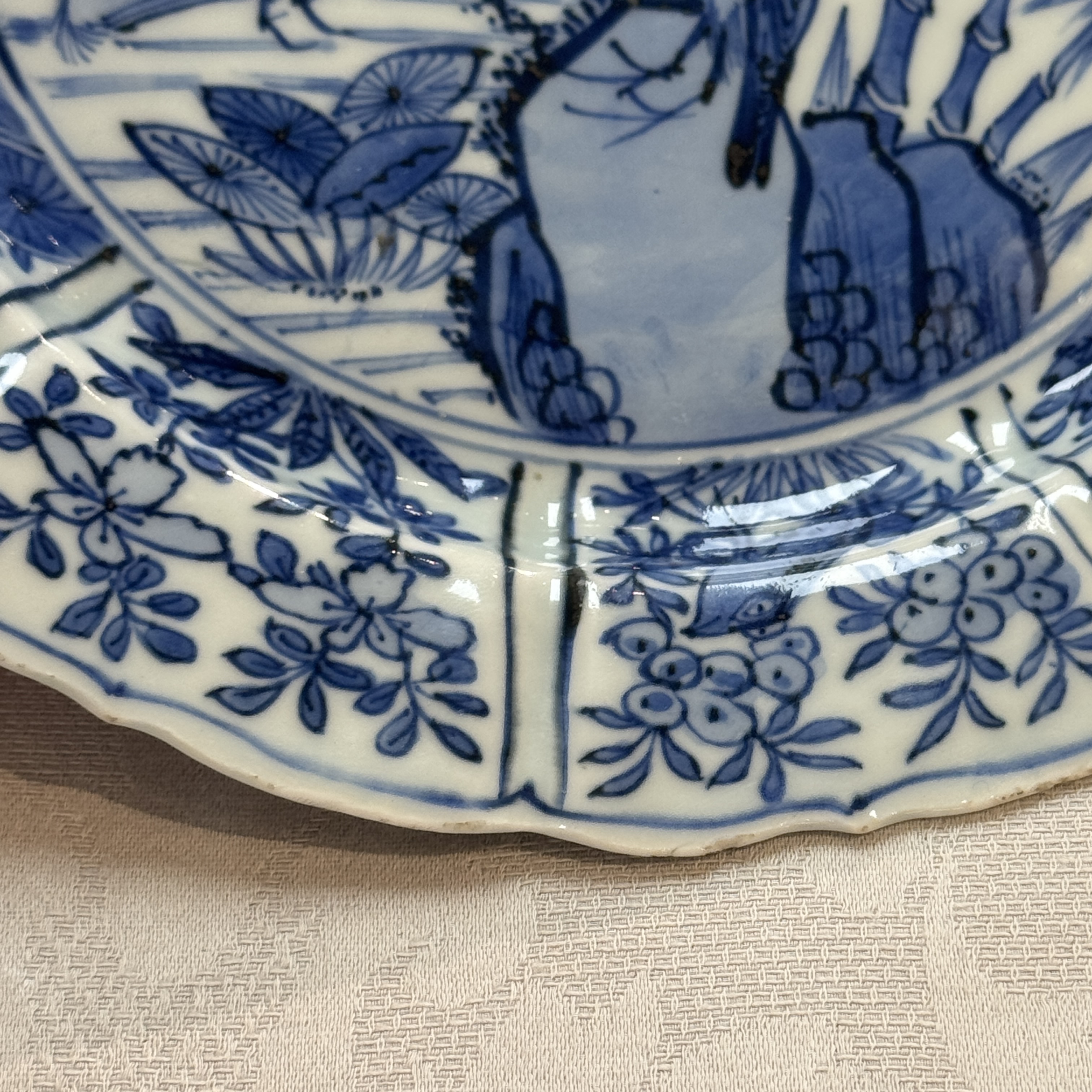 A Chinese blue and white 'Birds Beside the Water' plate — foto 22