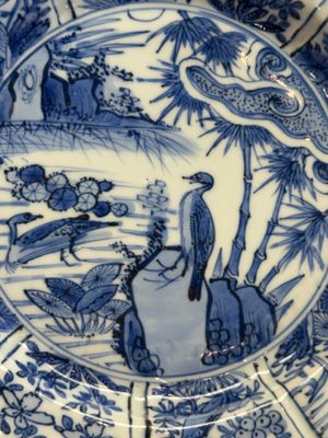 A Chinese blue and white 'Birds Beside the Water' plate — foto 6