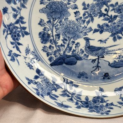 A  Chinese blue and white 'Birds among Blossoms' dish — photo 2
