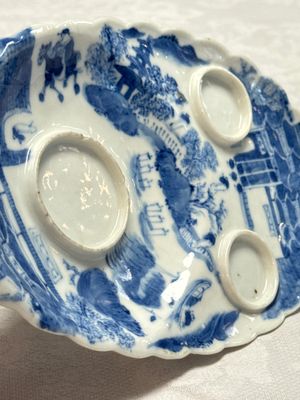 A Chinese blue and white 'Bleu de Hue' four-piece tea set — foto 43