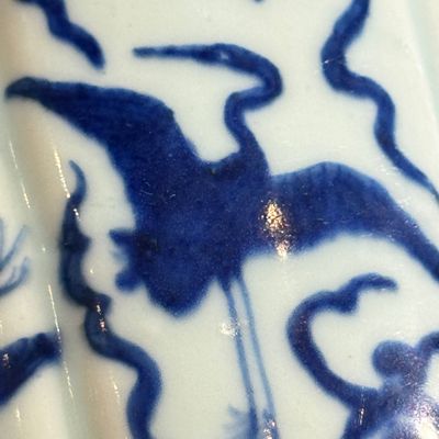 A Chinese blue and white 'Cranes' flowerpot — photo 7